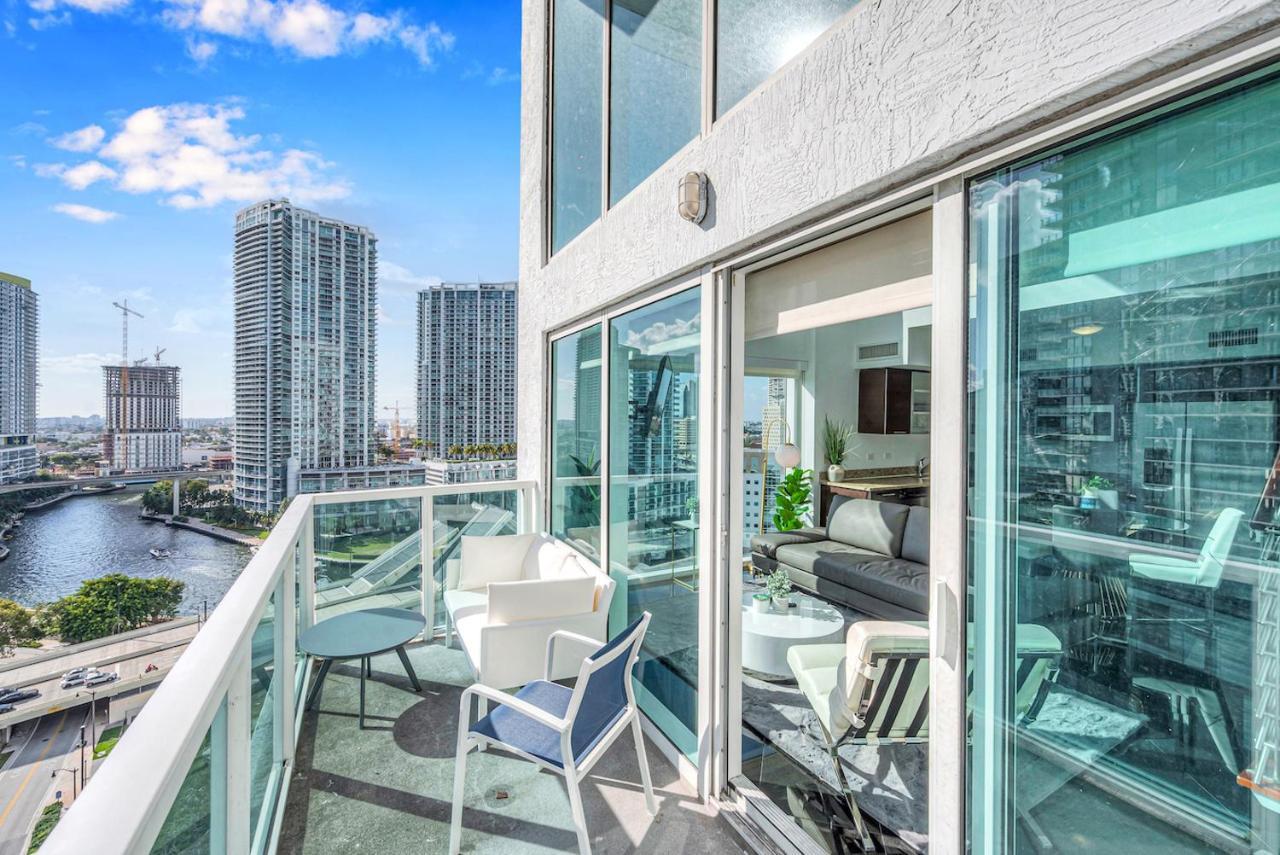 Iconic 2 Bedroom Loft Brickell-Stunning Views ไมอามี ภายนอก รูปภาพ